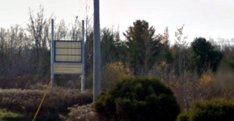 Tonys North Restaurant (Standish Truck Stop) - 2015-16 Street View (newer photo)